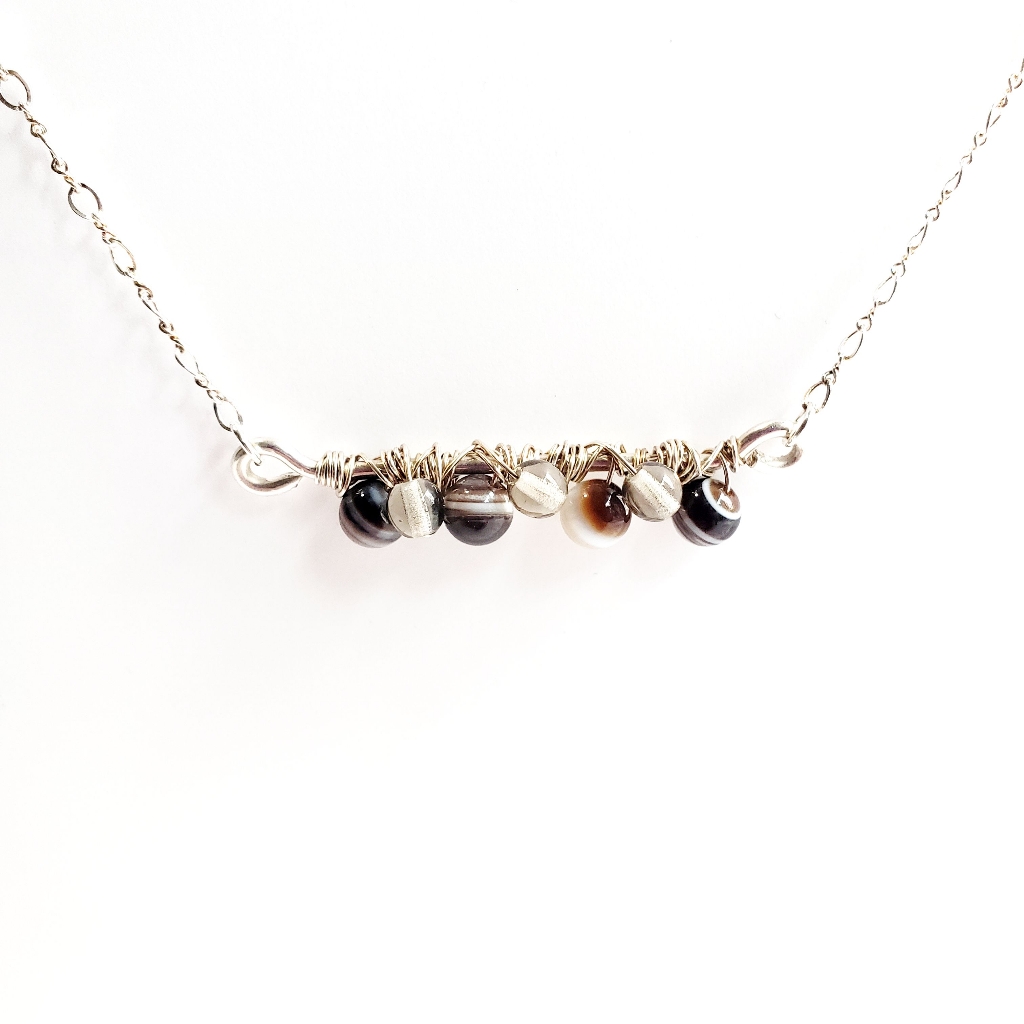 Agate Wrapped Pendant Silver Necklace